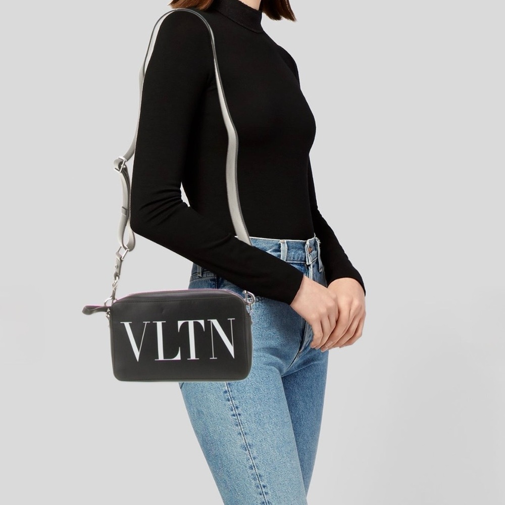 Valentino Garavani VLTN Leather Shoulder Bag Bag - Picture 4 of 8
